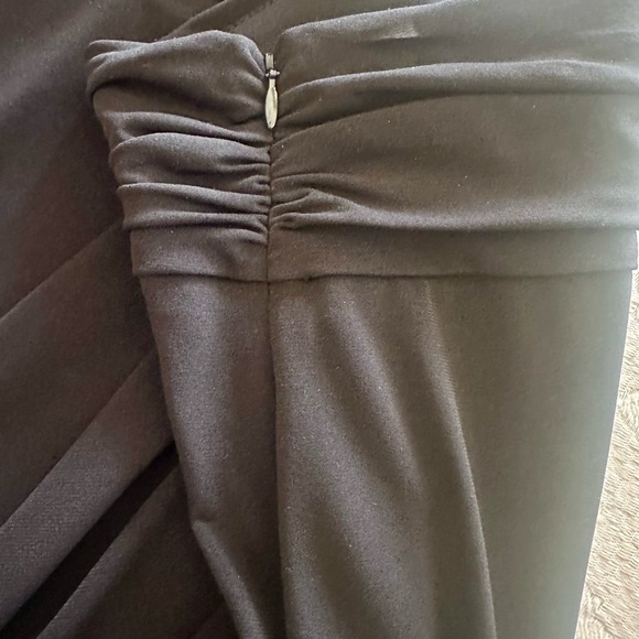 Cache’ Short Black Wrap Skirt Size M - Picture 1 of 5